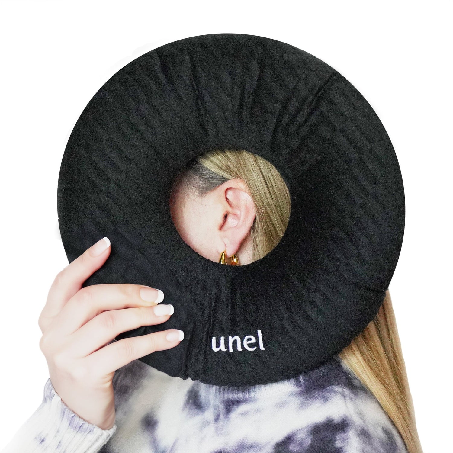 Piercing Pillow - unel